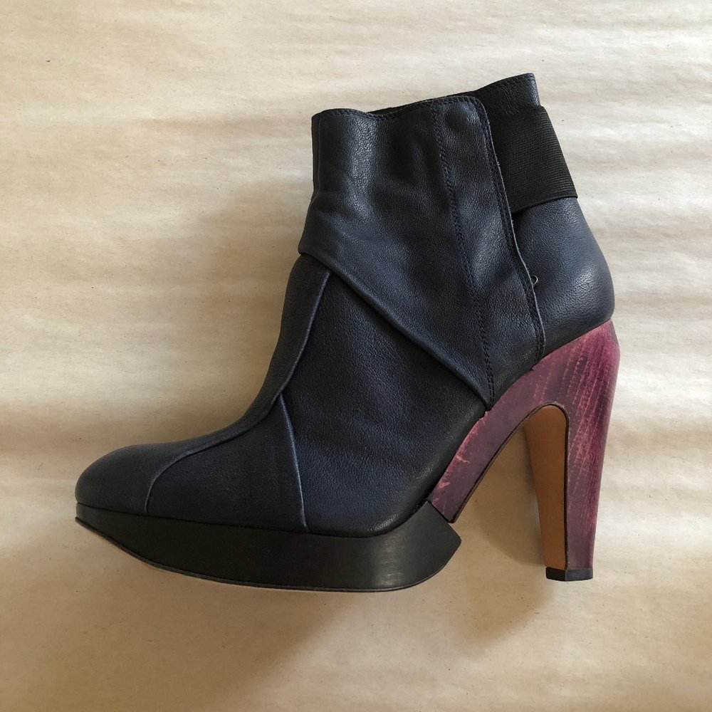 VPL by LD Tuttle Realignment boots in navy leather from La Garconne size 41 - Picture 2 of 8